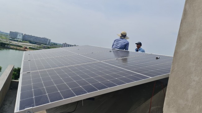BNTECHSOLAR HOÀN THIỆN HỆ THỐNG HIBRIB 5 kW tại Phố Mới Đồng Nguyên - P. Đồng Nguyên - TP. Từ Sơn -  Bắc Ninh
